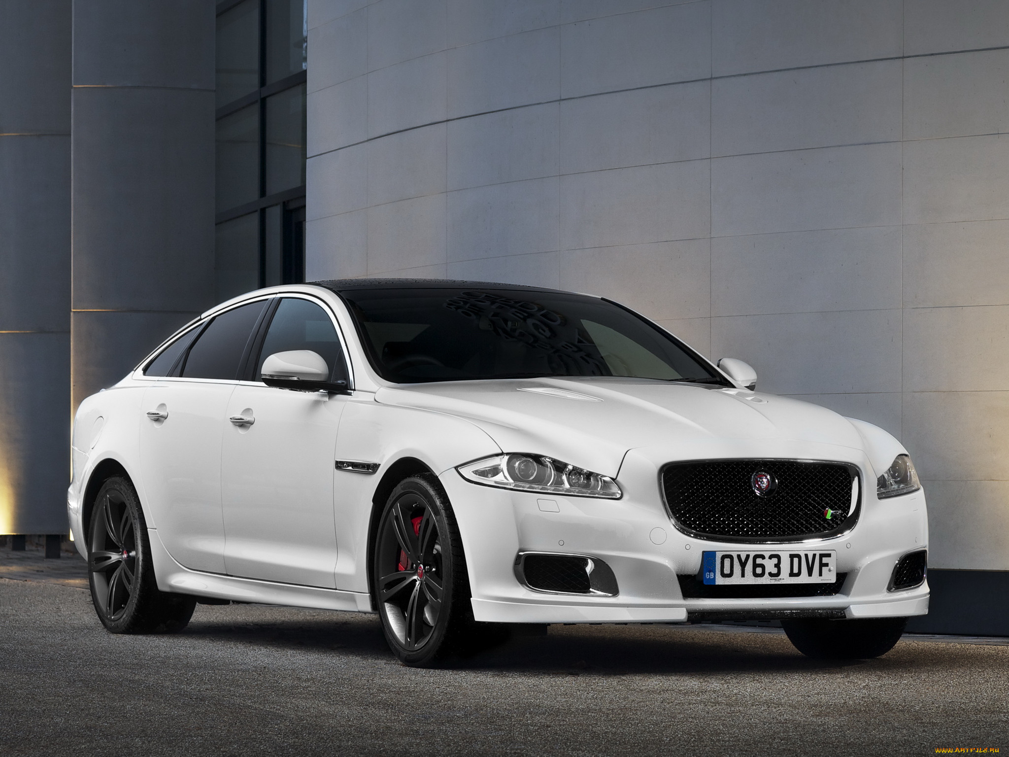 , jaguar, xjr, uk-spec